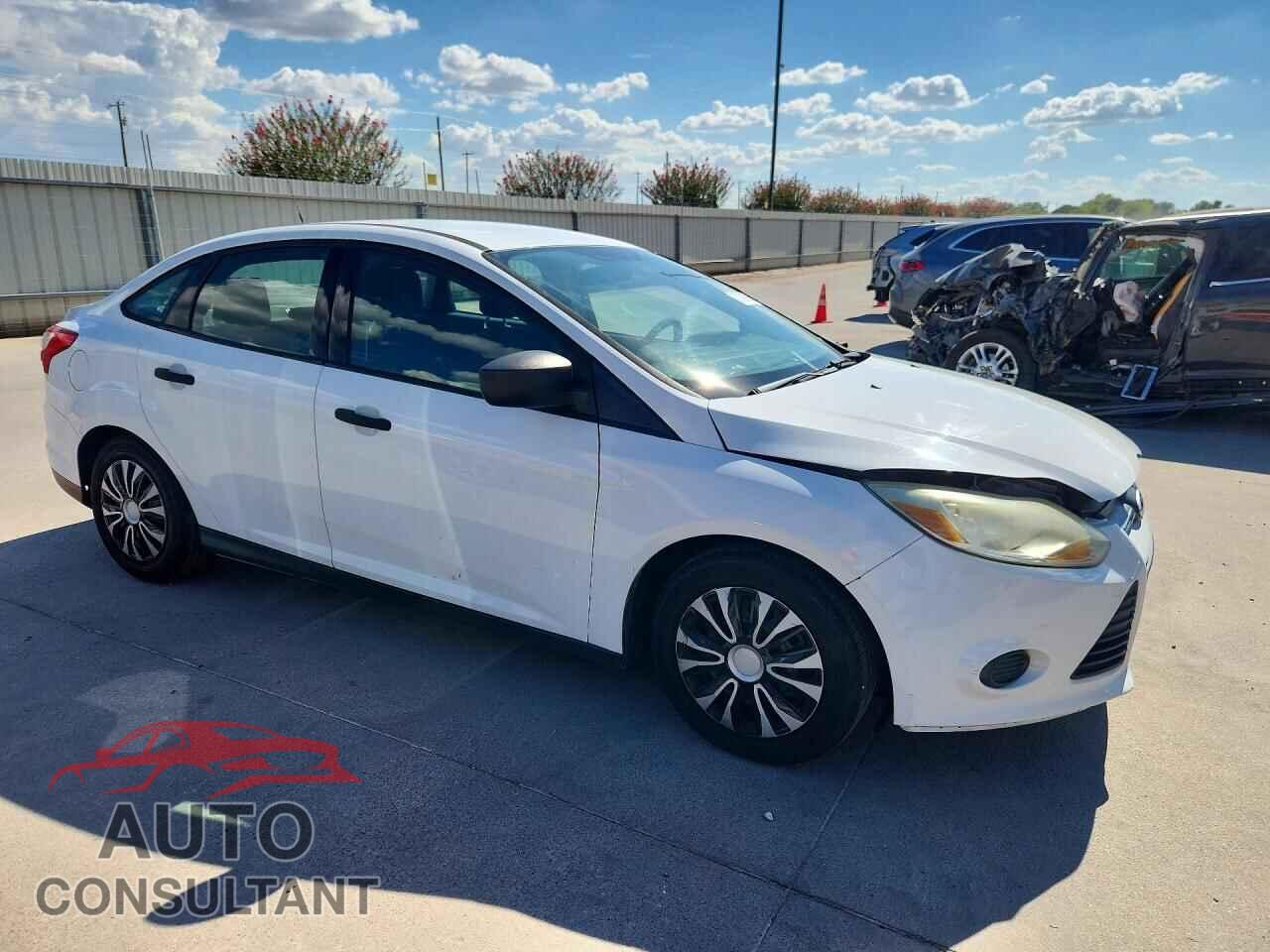 FORD FOCUS 2012 - 1FAHP3E21CL272172