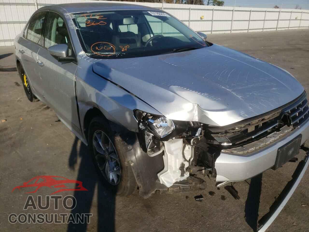 VOLKSWAGEN PASSAT 2017 - 1VWAT7A30HC072062