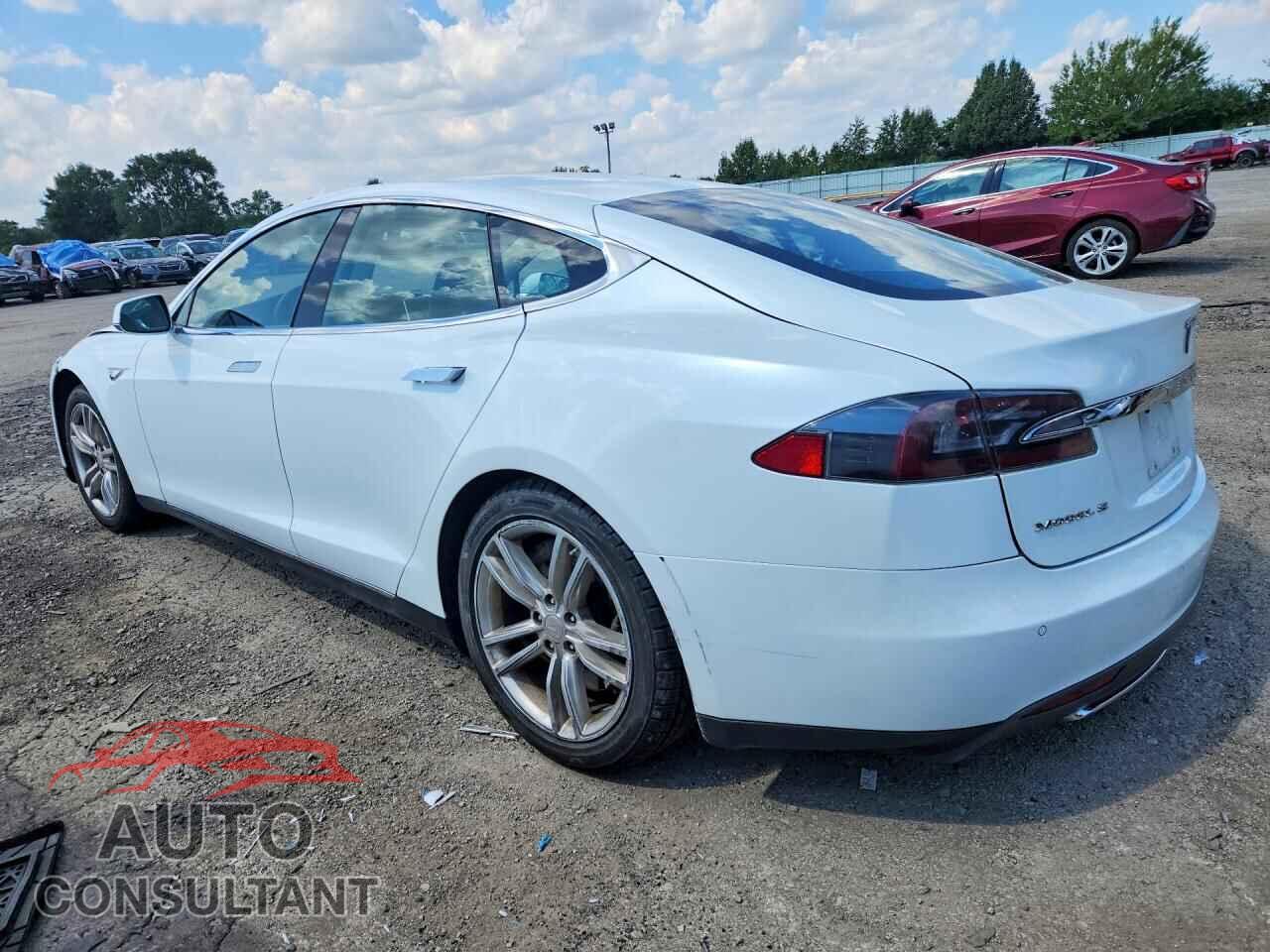 TESLA MODEL S 2014 - 5YJSA1H11EFP33935