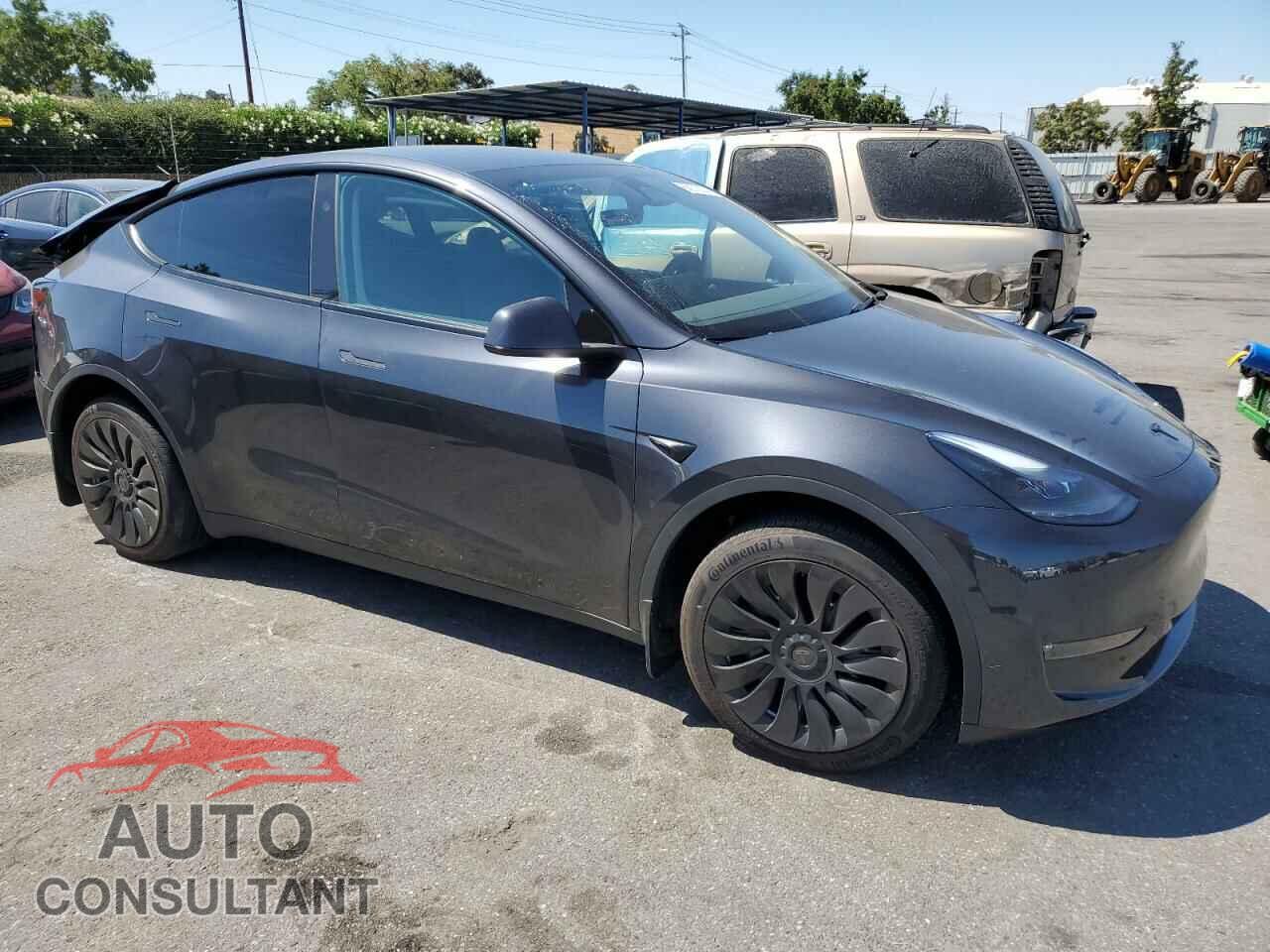 TESLA MODEL Y 2024 - 7SAYGDEEXRF032174