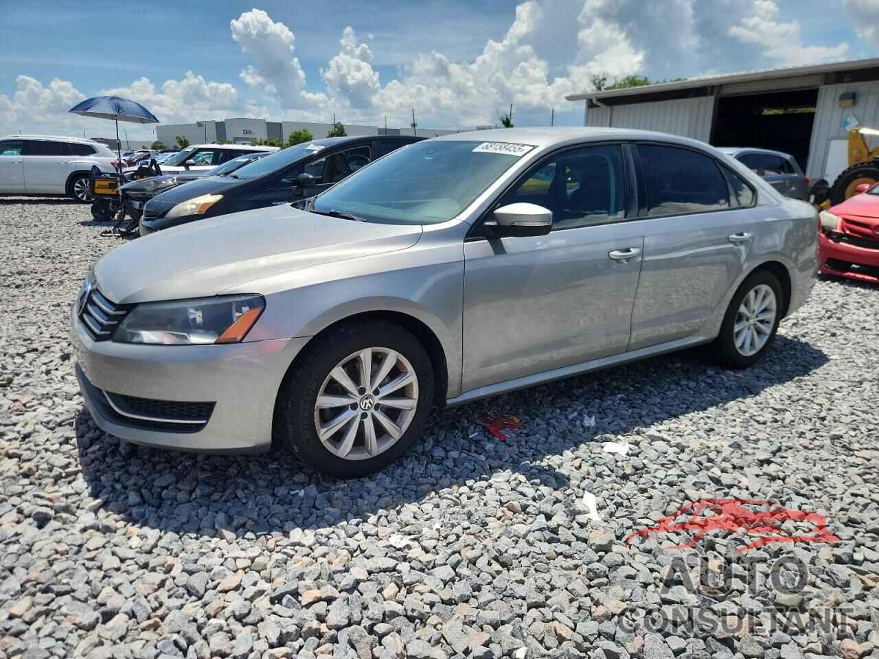 VOLKSWAGEN PASSAT 2013 - 1VWAP7A30DC027122