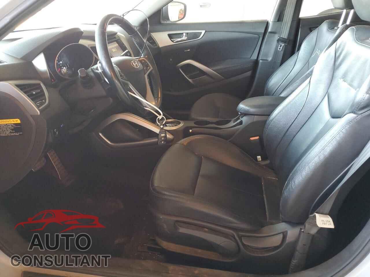 HYUNDAI VELOSTER 2015 - KMHTC6AD3FU221615
