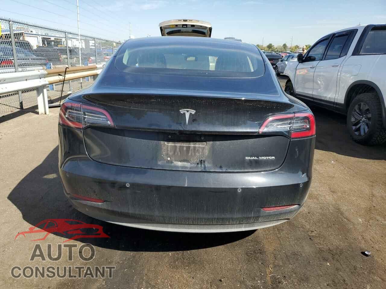 TESLA MODEL 3 2018 - 5YJ3E1EB7JF131914