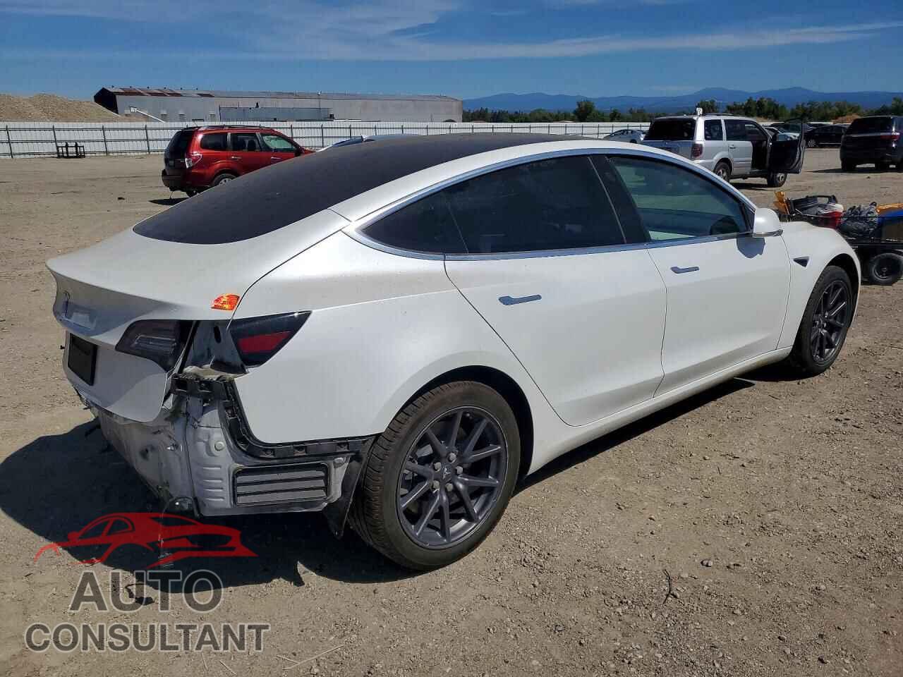 TESLA MODEL 3 2020 - 5YJ3E1EA2LF717950