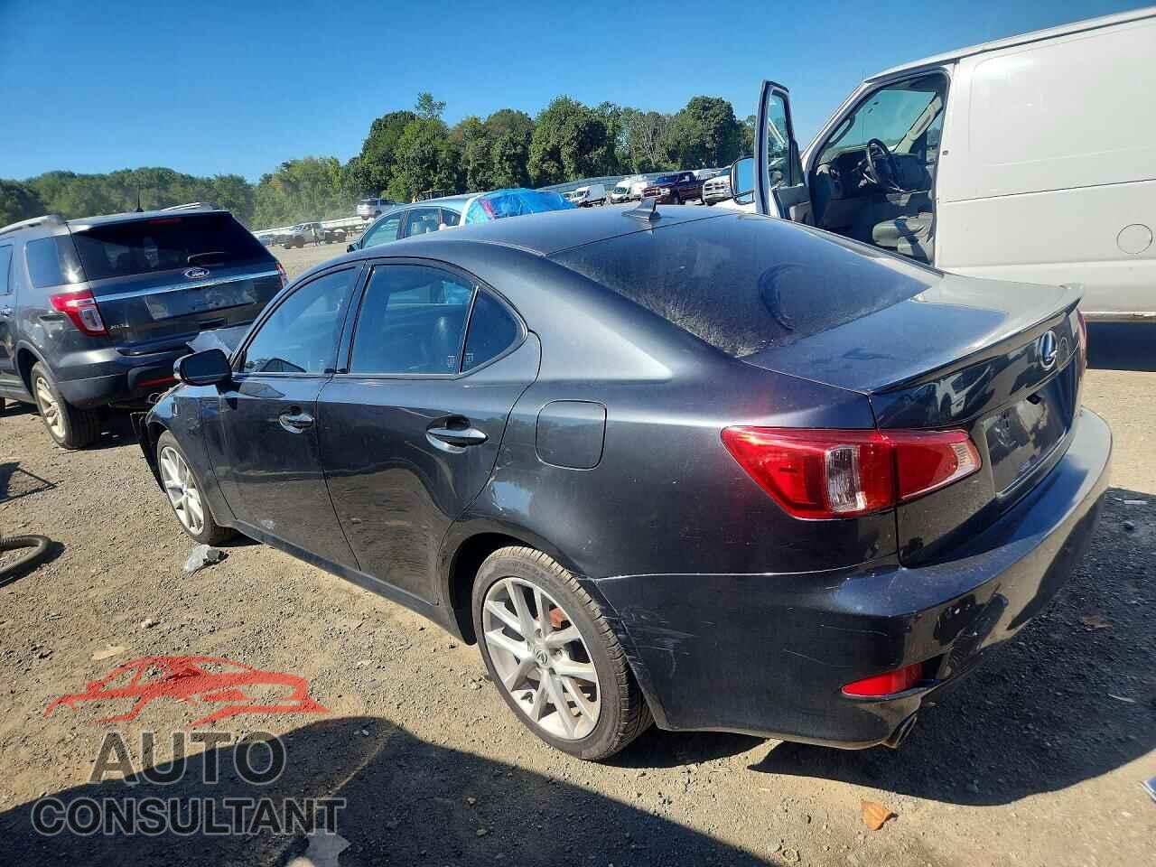 LEXUS IS 2011 - JTHCF5C27B5048380