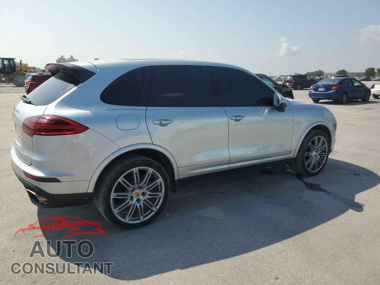 PORSCHE CAYENNE 2017 - WP1AA2A25HKA86482