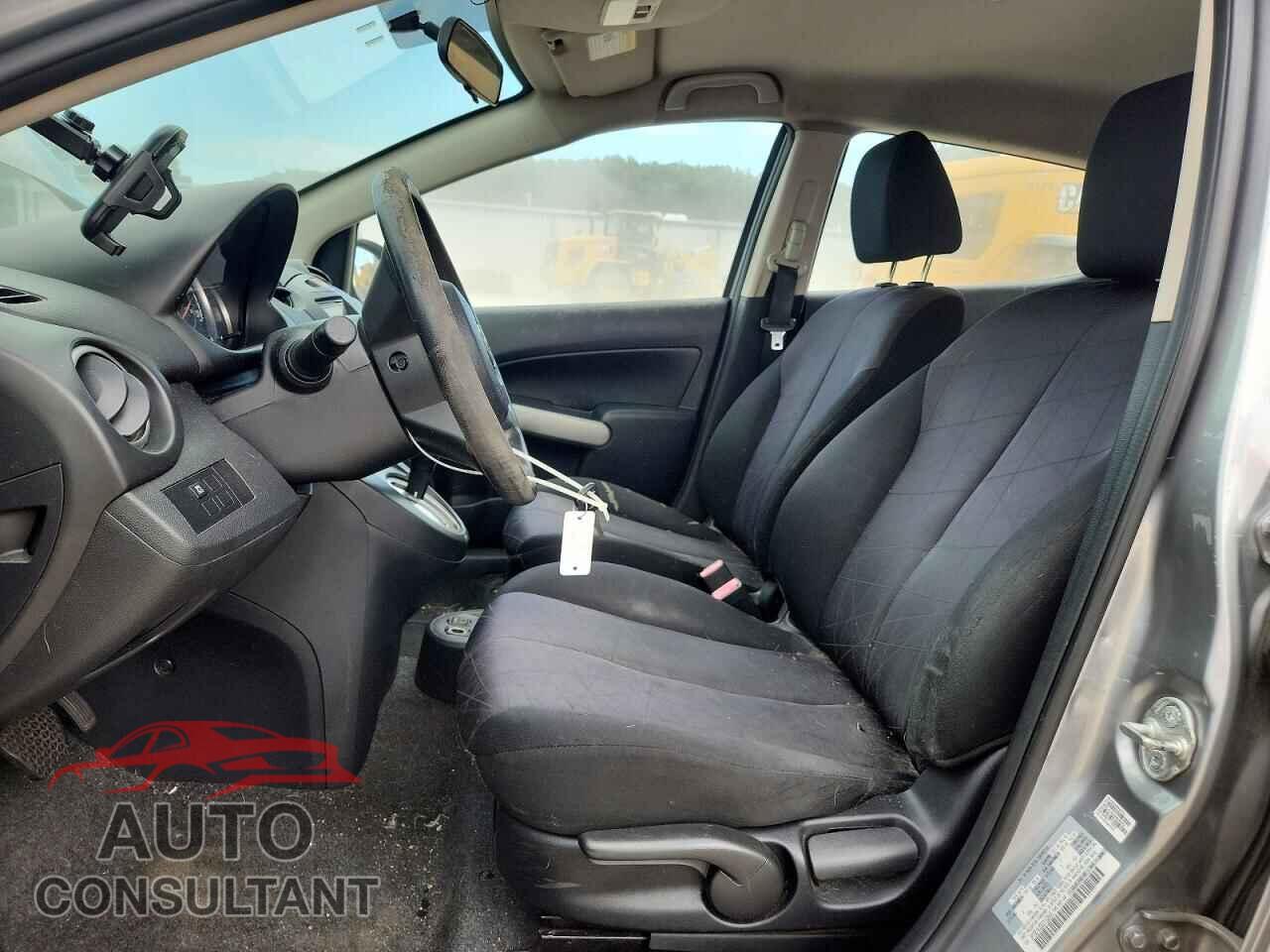 MAZDA 2 2014 - JM1DE1KZ5E0182645