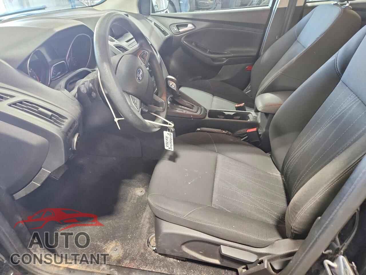 FORD FOCUS 2016 - 1FADP3F25GL218957