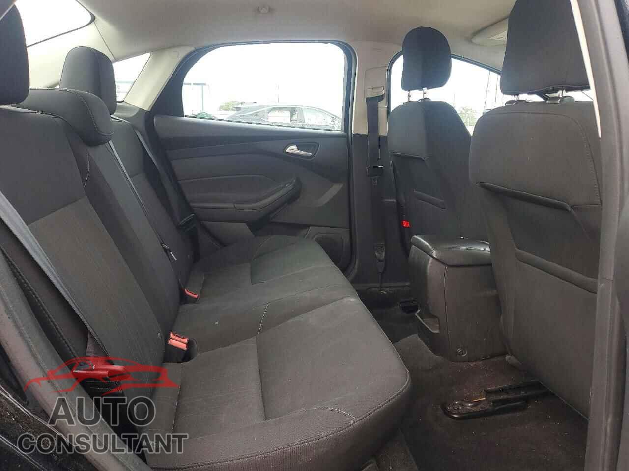 FORD FOCUS 2017 - 1FADP3F29HL339105