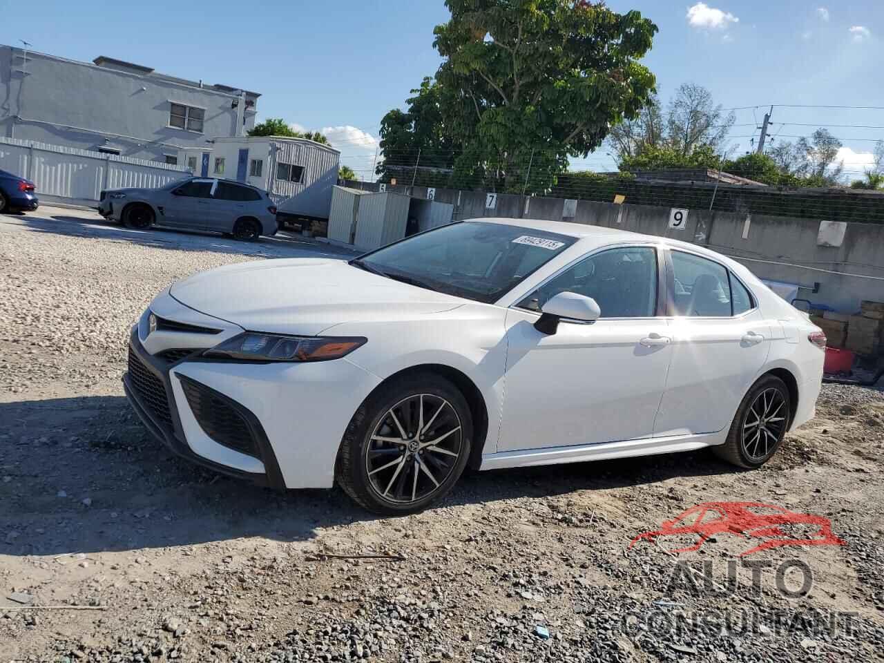 TOYOTA CAMRY 2021 - 4T1T11AK6MU608700