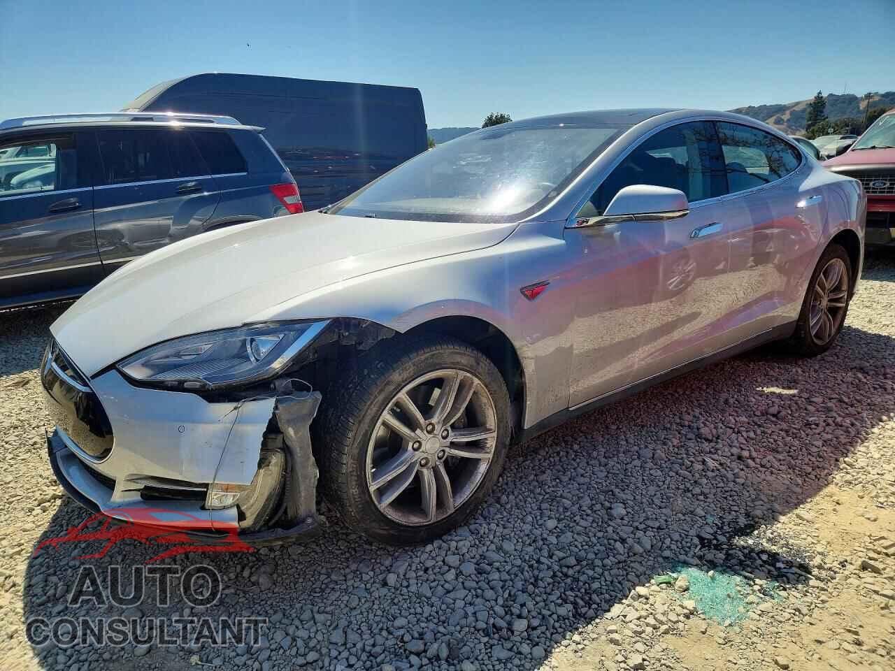 TESLA MODEL S 2014 - 5YJSA1H16EFP49905