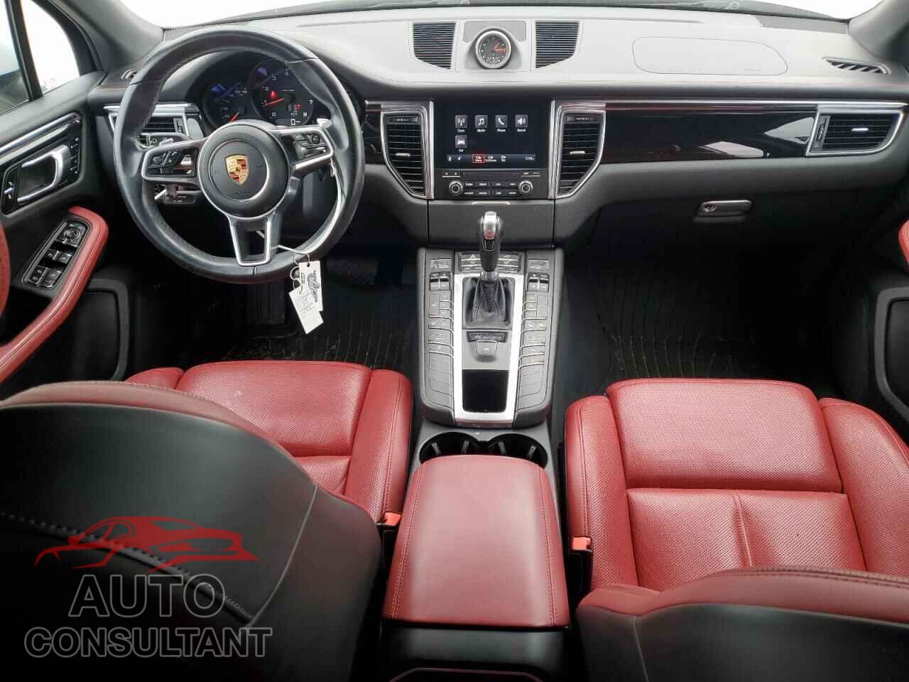 PORSCHE MACAN 2018 - WP1AA2A55JLB21970