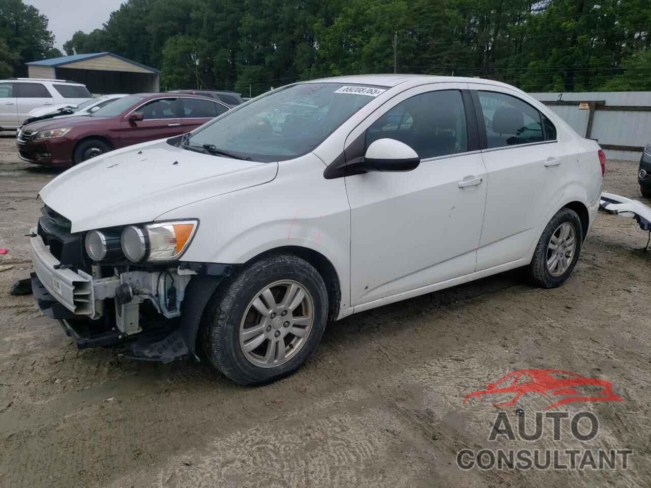 CHEVROLET SONIC 2013 - 1G1JC5SG2D4161427