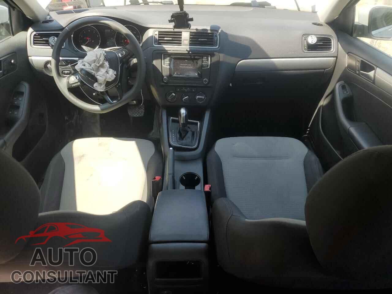 VOLKSWAGEN JETTA 2017 - 3VW2B7AJ1HM279984