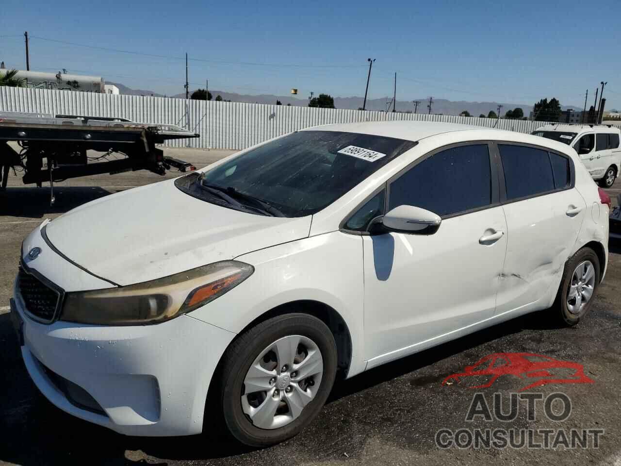 KIA FORTE 2017 - KNAFK5A88H5681591