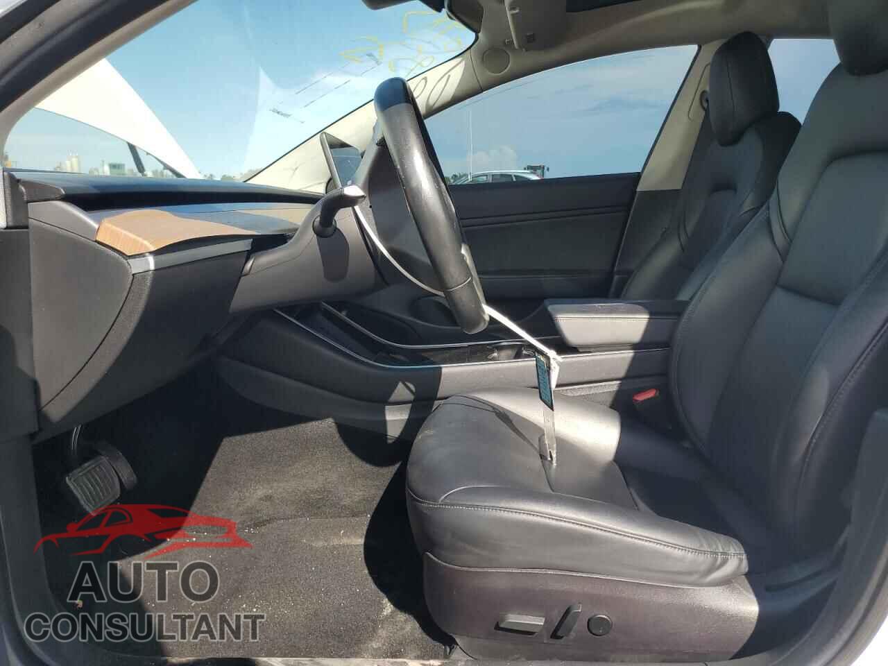 TESLA MODEL 3 2018 - 5YJ3E1EA8JF017251