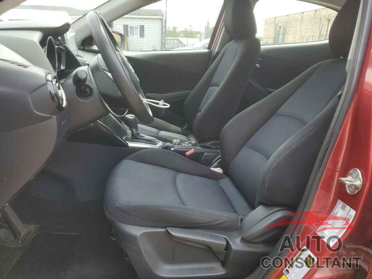 TOYOTA YARIS 2017 - 3MYDLBYV1HY171055
