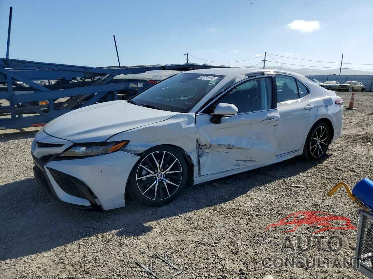 TOYOTA CAMRY 2022 - 4T1G11AK3NU070573