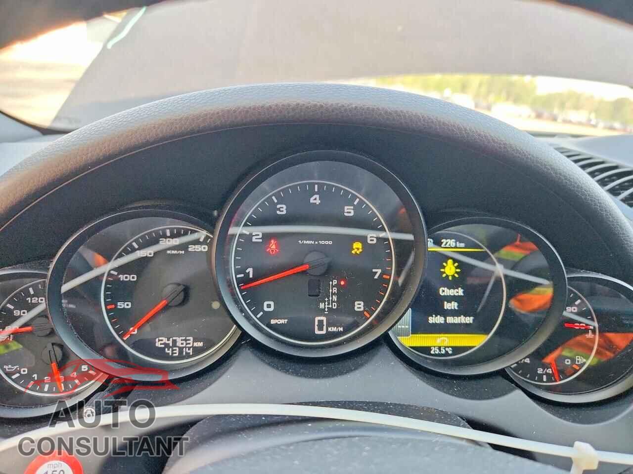 PORSCHE CAYENNE 2013 - WP1AA2A23DLA11347