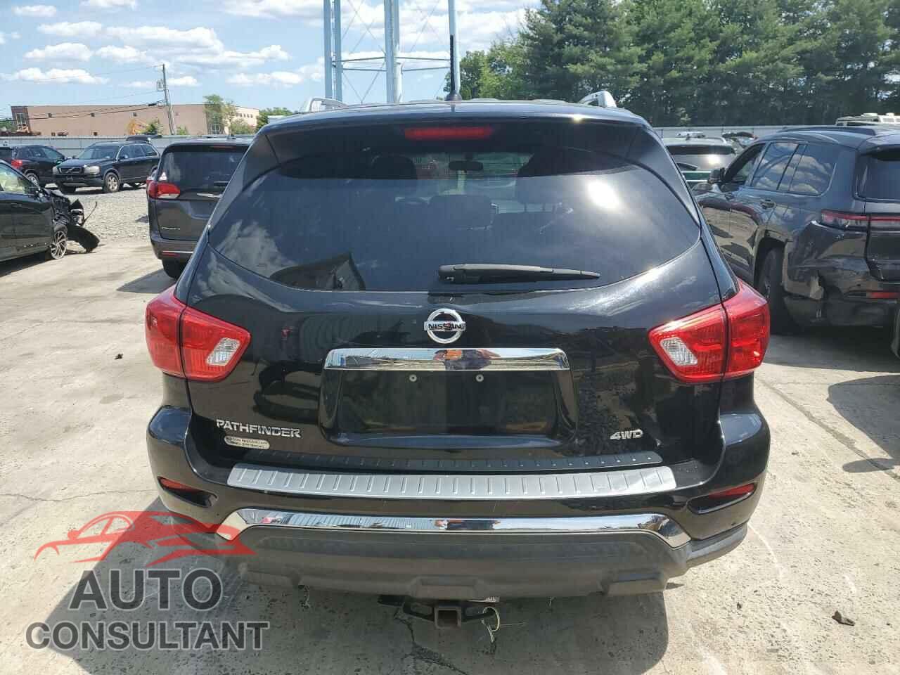 NISSAN PATHFINDER 2017 - 5N1DR2MM7HC679013