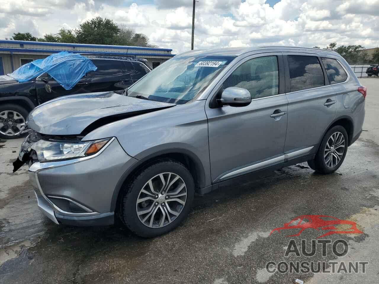 MITSUBISHI OUTLANDER 2018 - JA4AD3A35JZ010775