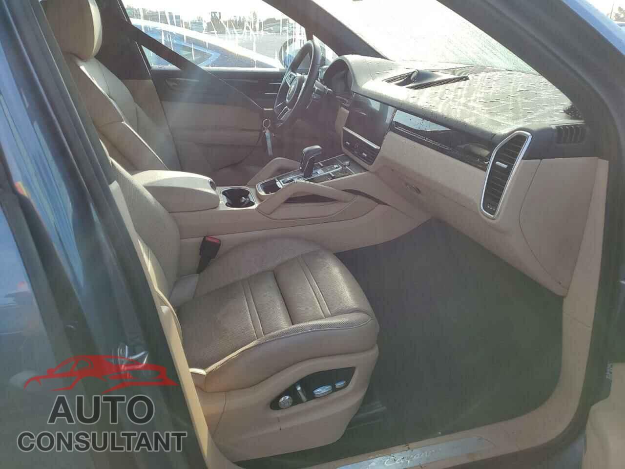 PORSCHE CAYENNE 2019 - WP1AA2AY7KDA17812