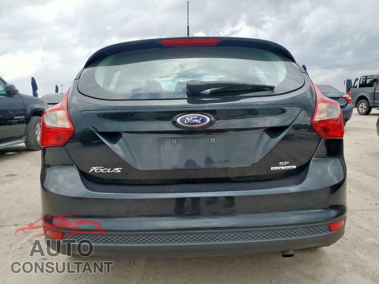 FORD FOCUS 2014 - 1FADP3K2XEL162033