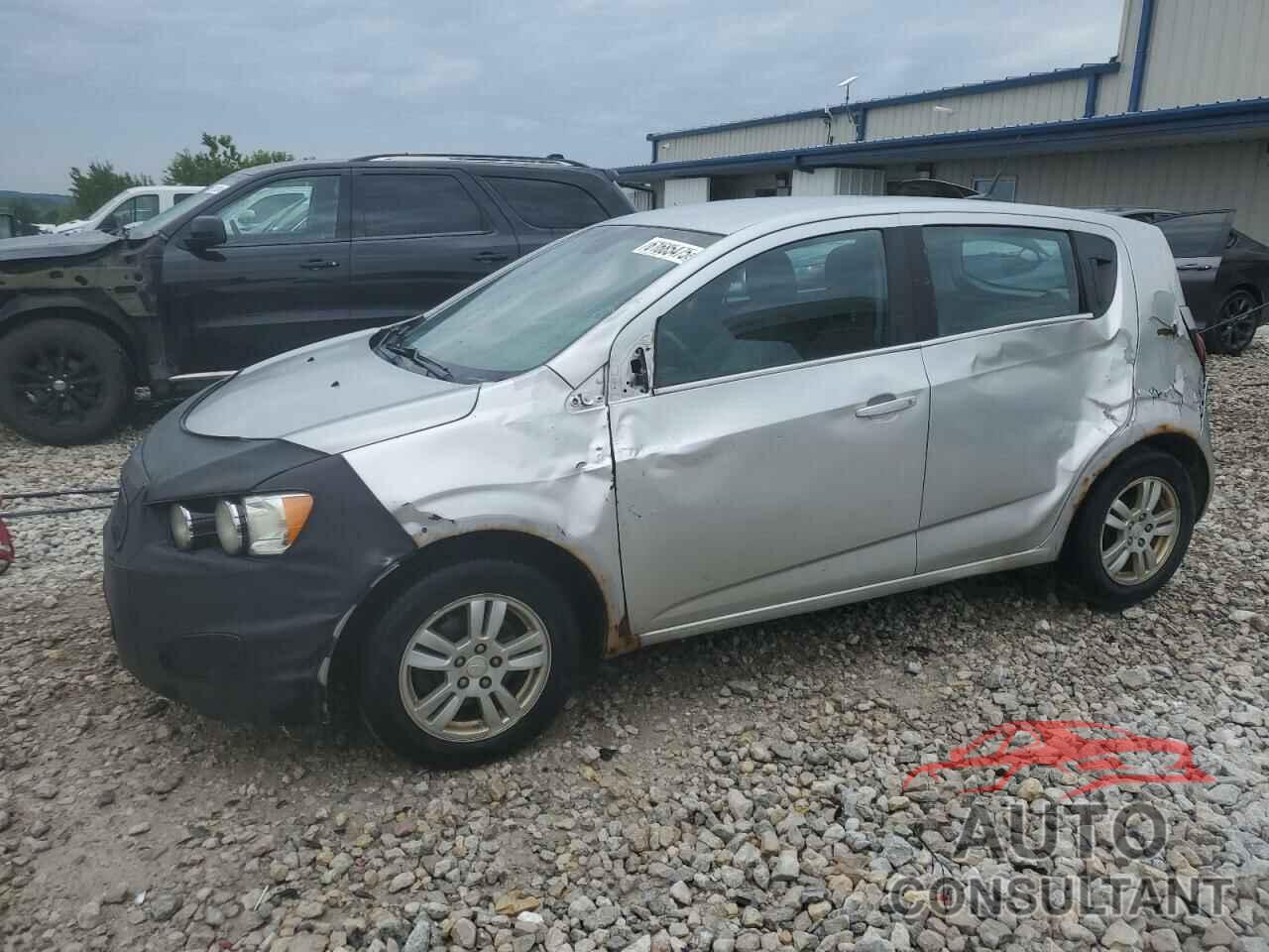 CHEVROLET SONIC 2013 - 1G1JC6SH1D4167086