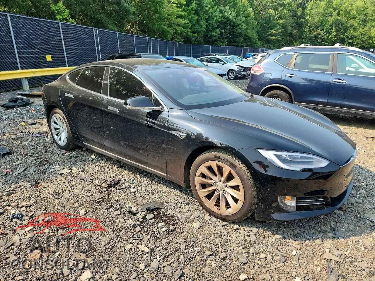 TESLA MODEL S 2017 - 5YJSA1E11HF190594