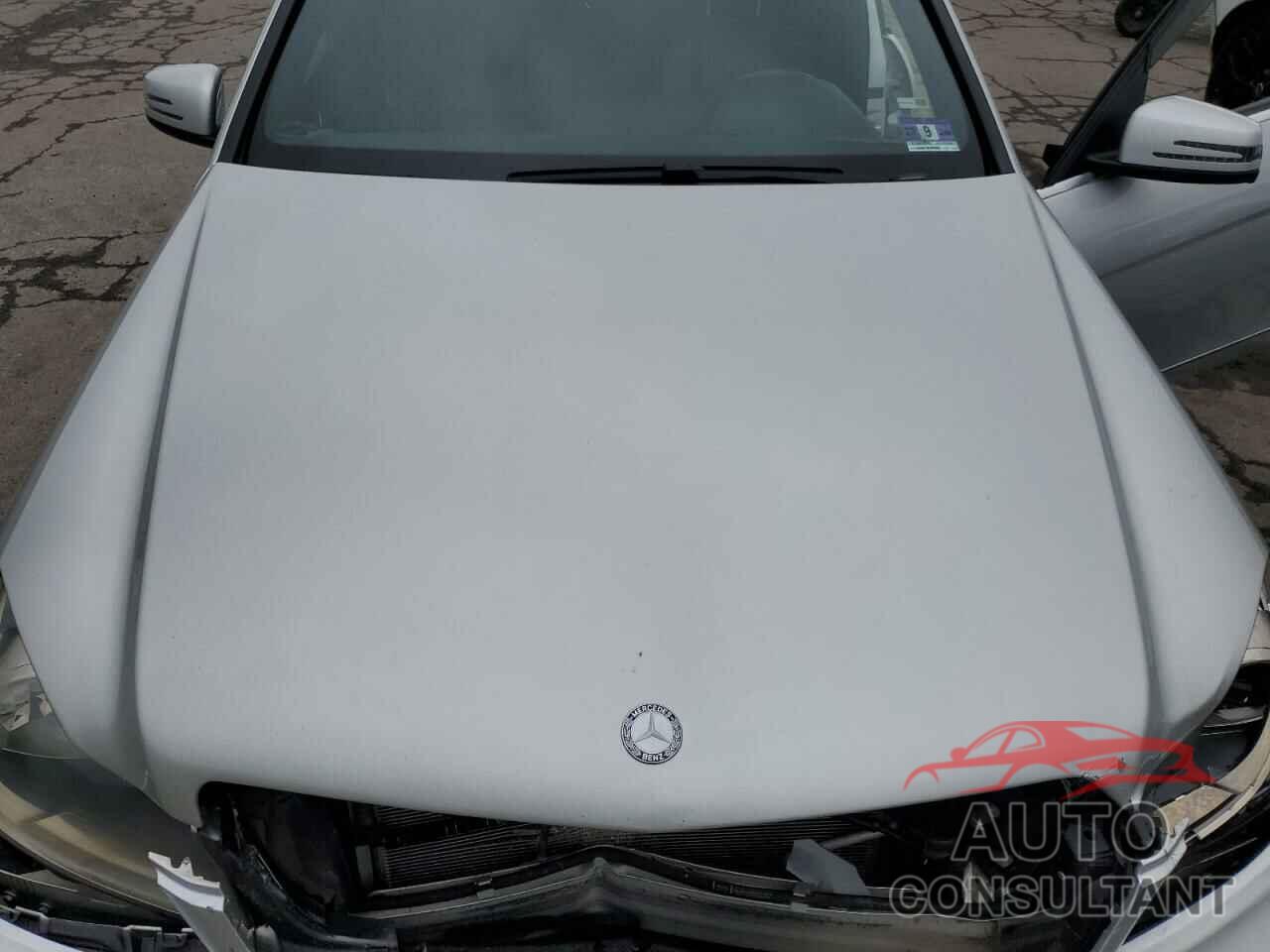 MERCEDES-BENZ C-CLASS 2013 - WDDGF8AB3DR287207