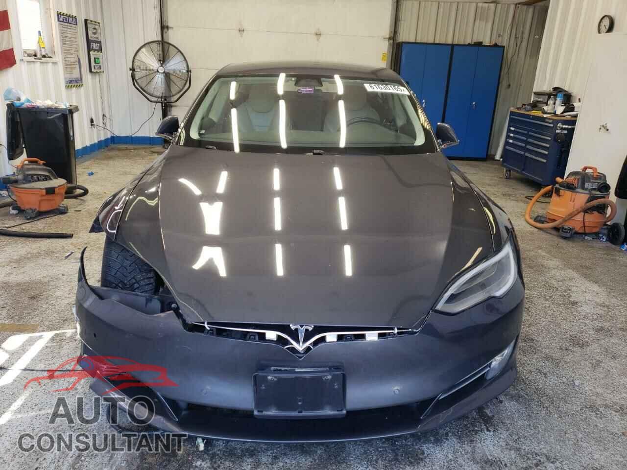 TESLA MODEL S 2017 - 5YJSA1E17HF178773