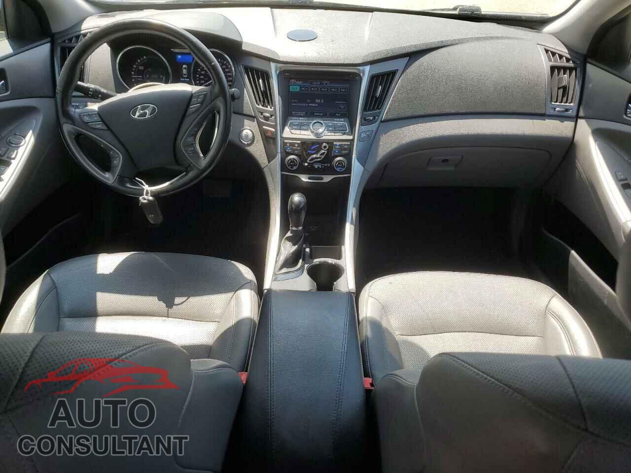HYUNDAI SONATA 2015 - KMHEC4A41FA138845
