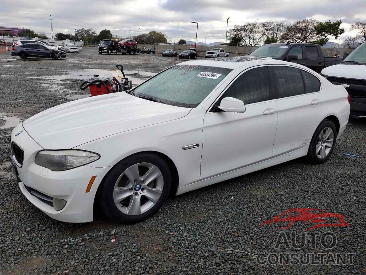 BMW 5 SERIES 2011 - WBAFR1C56BC746996
