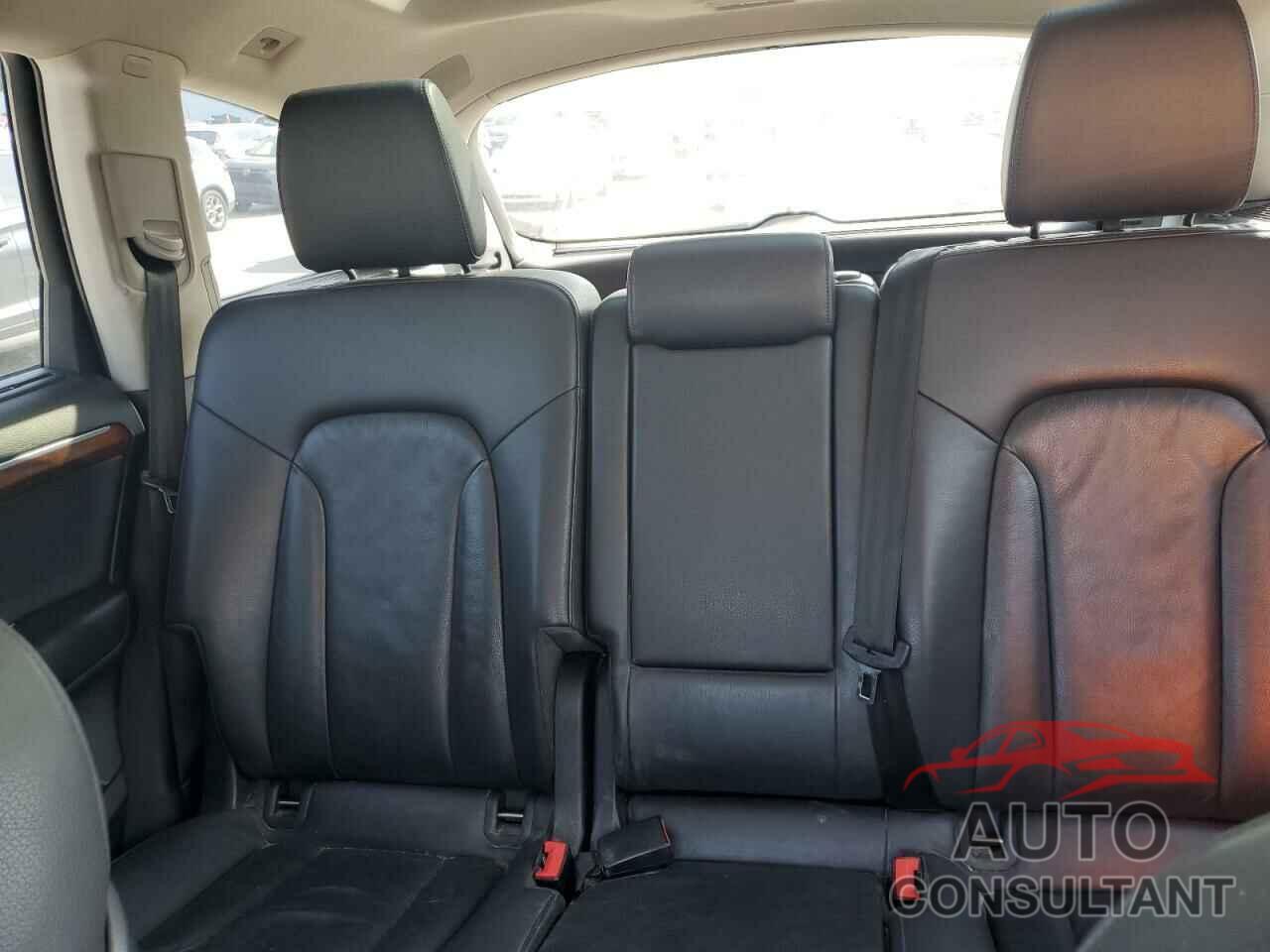 AUDI Q7 2012 - WA1LMAFE7CD004029