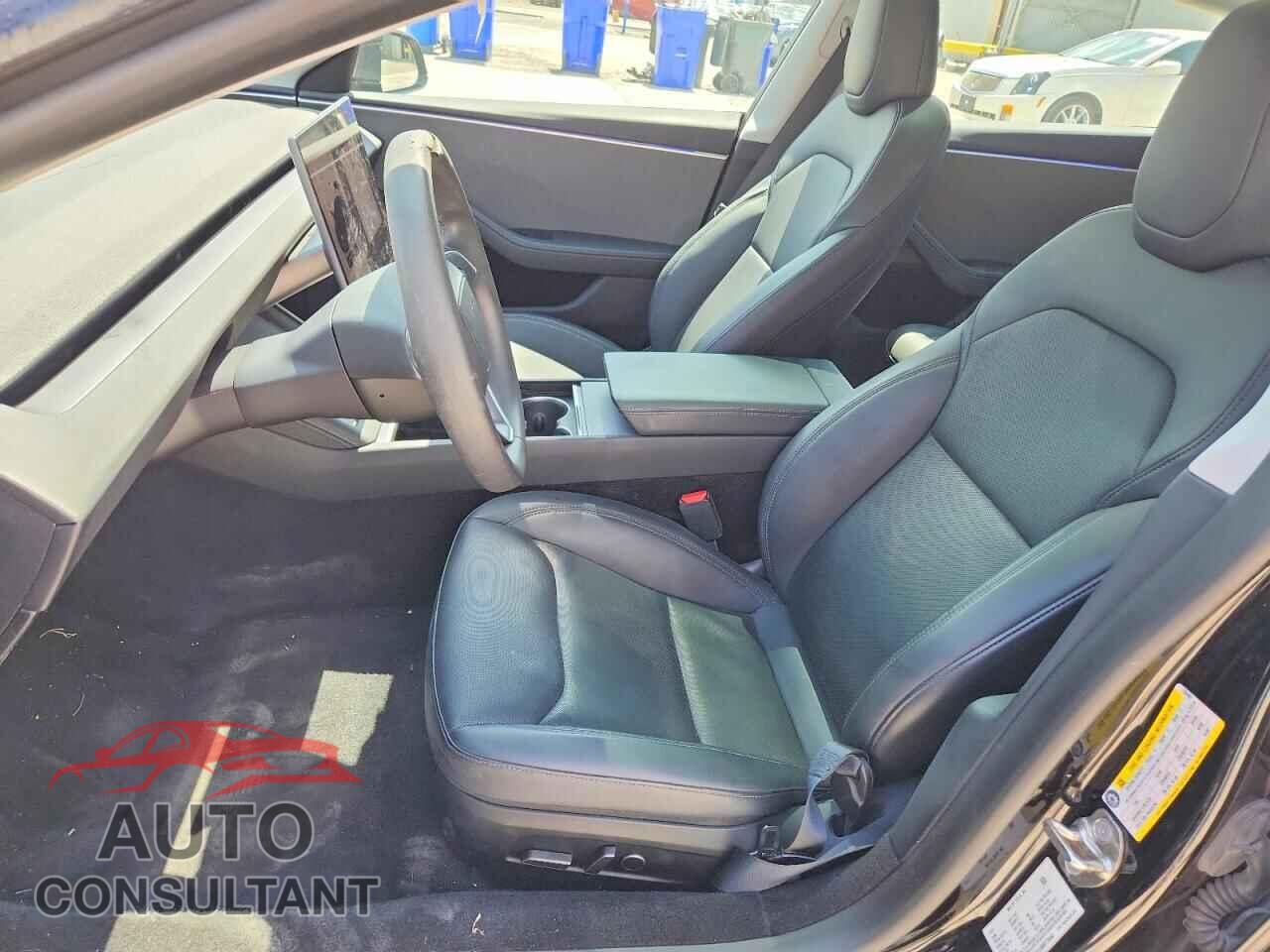 TESLA MODEL 3 2024 - 5YJ3E1EA6RF739488