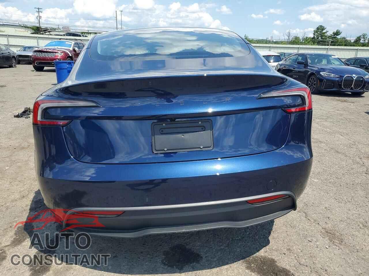 TESLA MODEL 3 2026 - 5YJ3E1EA4TF203758