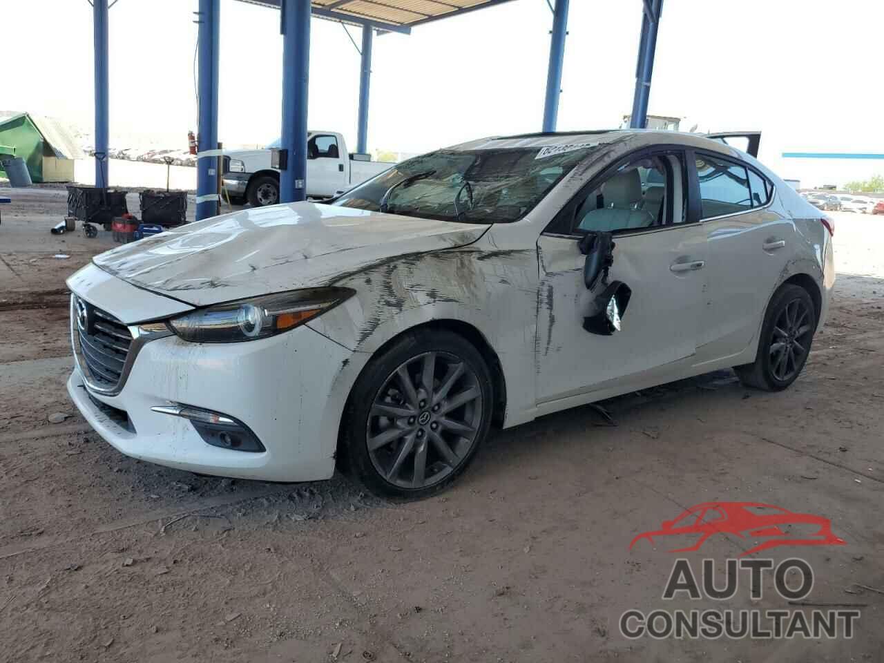MAZDA 3 2018 - 3MZBN1W3XJM262542