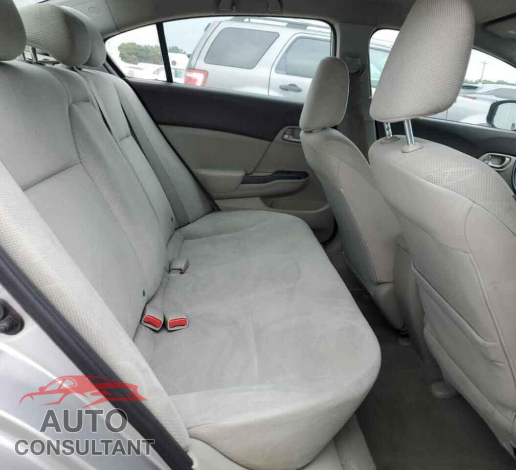 HONDA CIVIC 2012 - 2HGFB2F57CH323692
