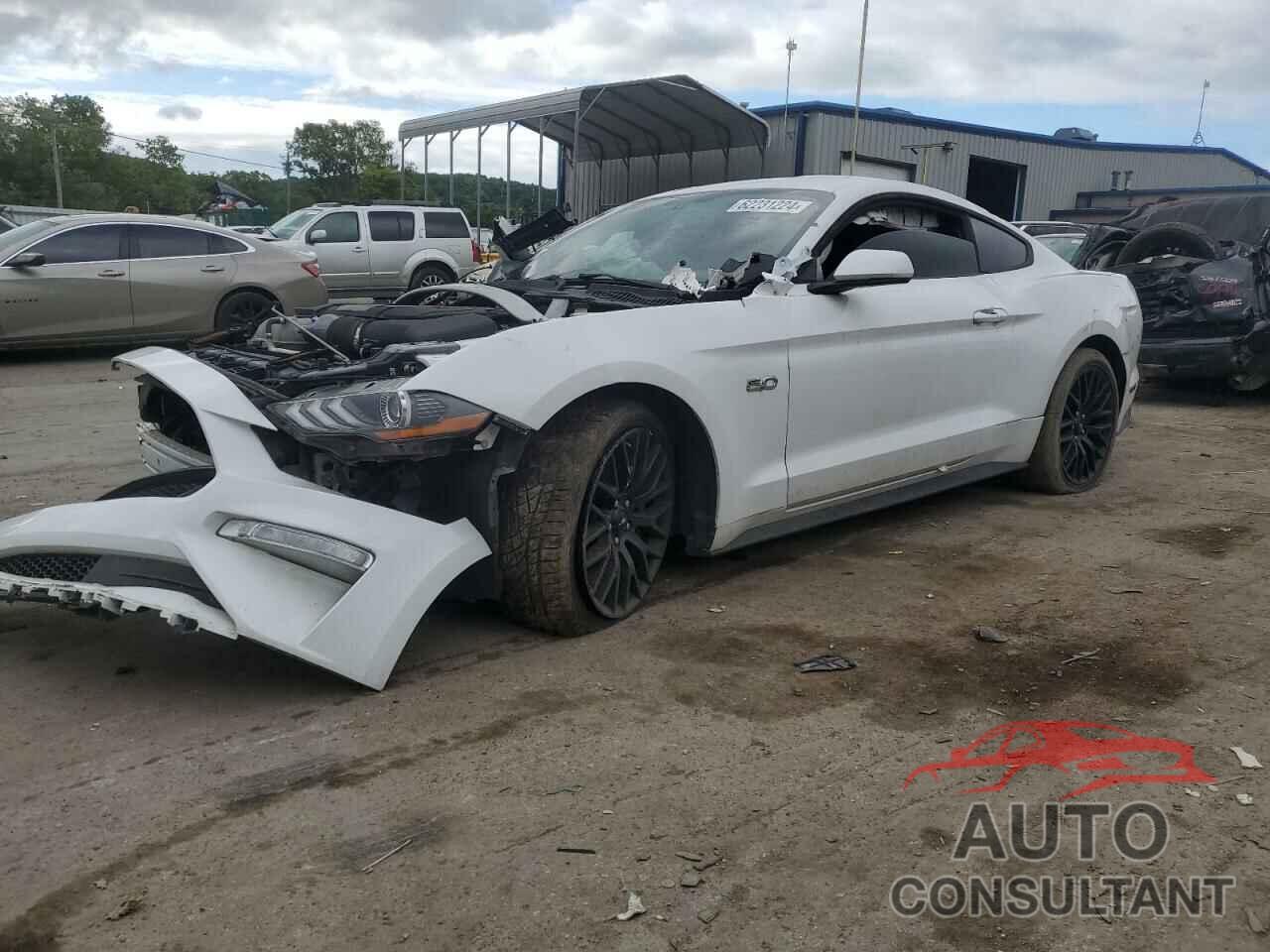 FORD MUSTANG 2018 - 1FA6P8CF6J5106855