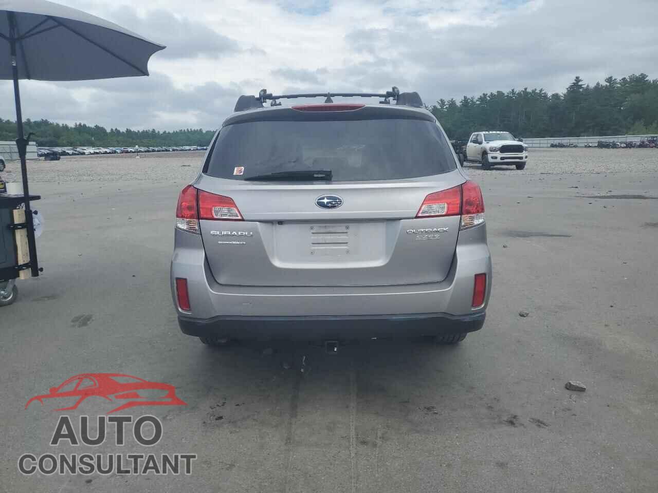 SUBARU OUTBACK 2011 - 4S4BRBKC4B3342565