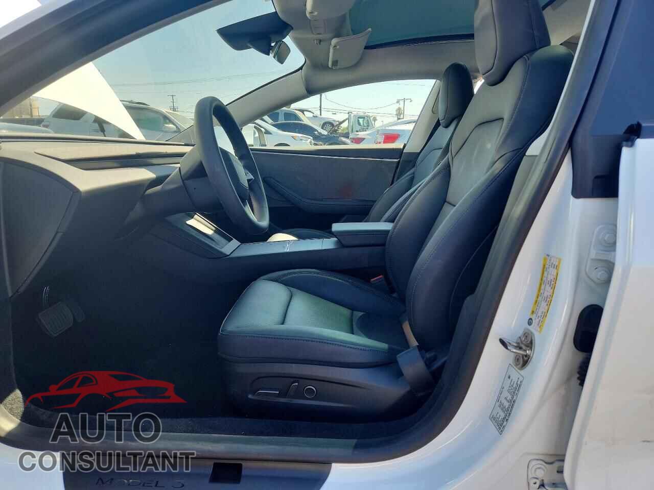 TESLA MODEL 3 2024 - 5YJ3E1EA1RF841961