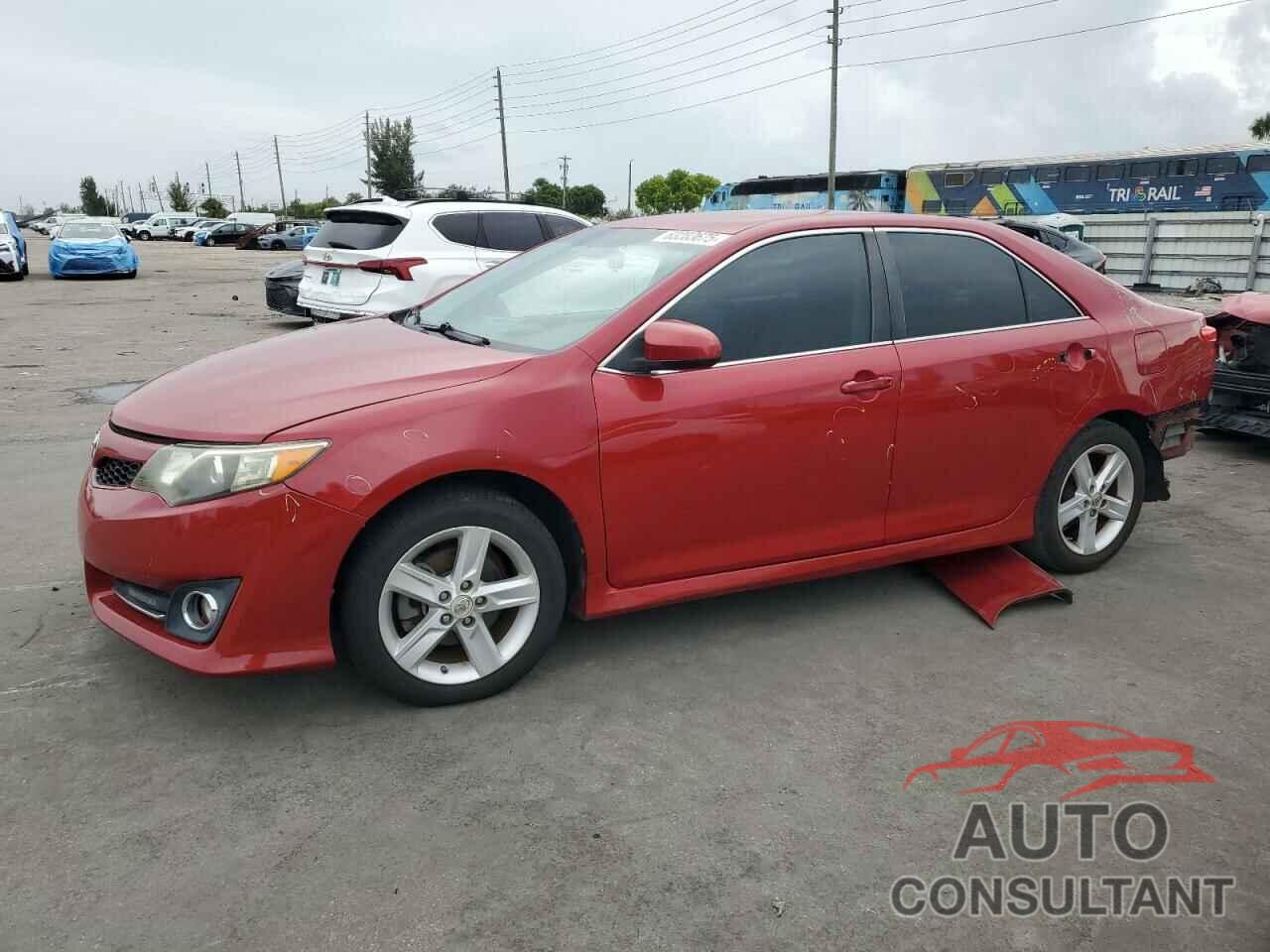 TOYOTA CAMRY 2013 - 4T1BF1FKXDU686533