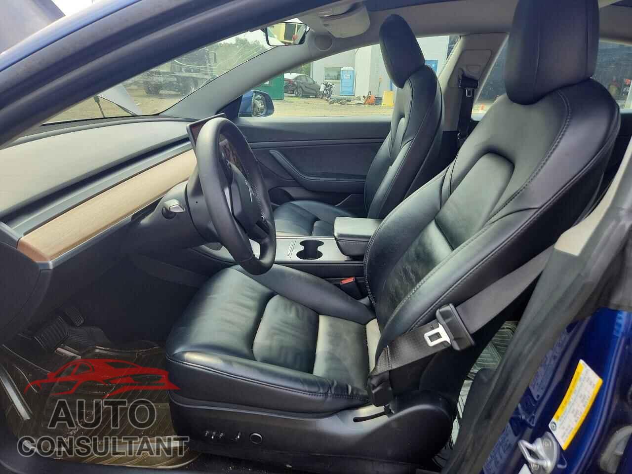TESLA MODEL 3 2021 - 5YJ3E1EA1MF857716
