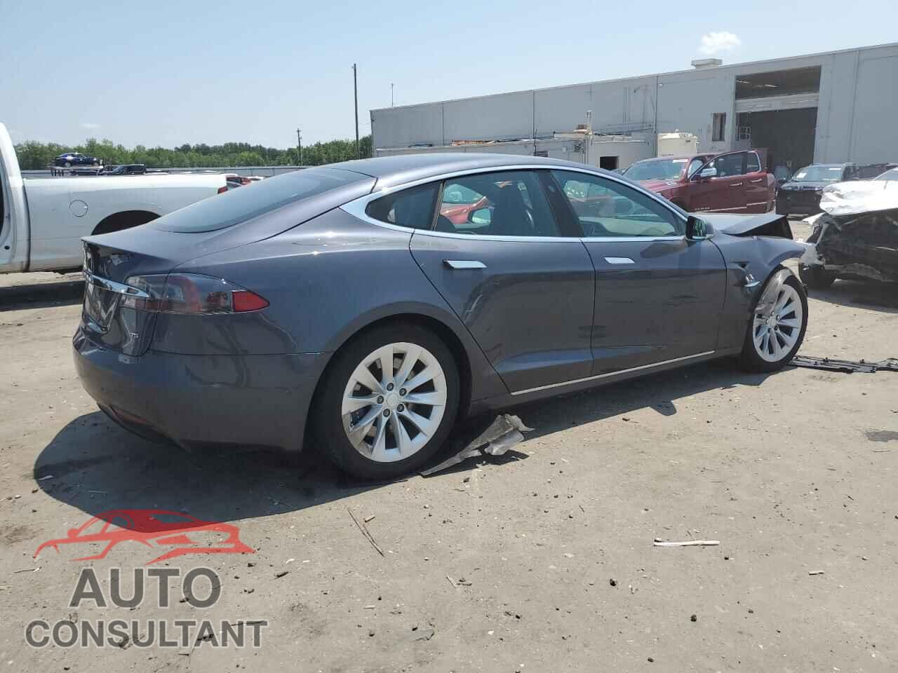 TESLA MODEL S 2017 - 5YJSA1E19HF220005