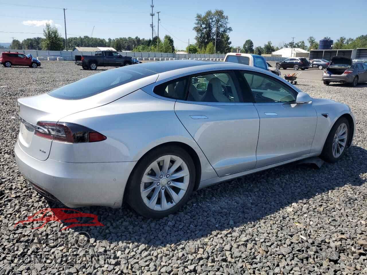 TESLA MODEL S 2017 - 5YJSA1E24HF228585