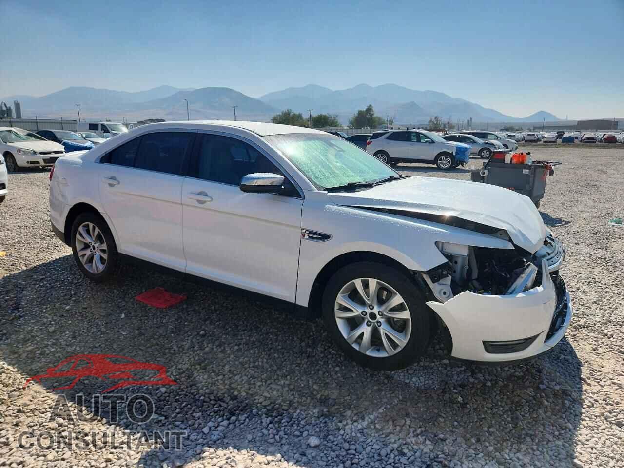 FORD TAURUS 2014 - 1FAHP2F86EG141022