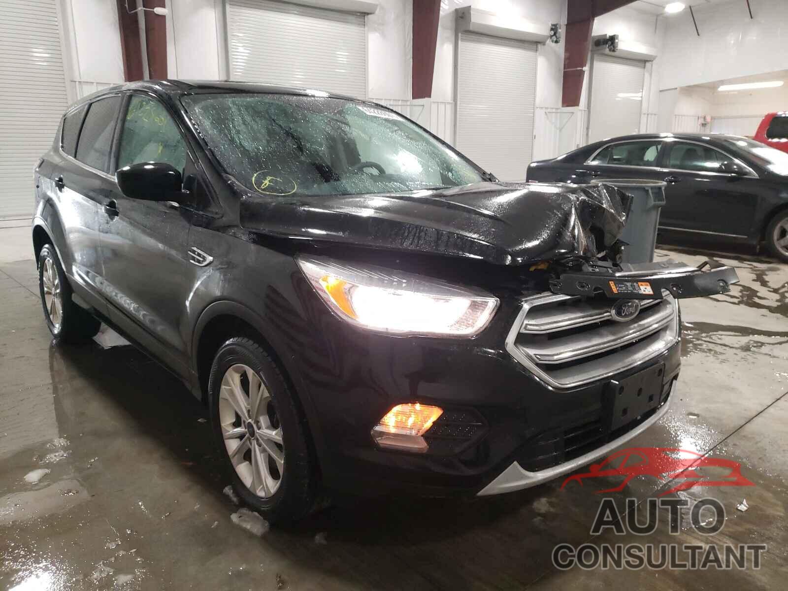 FORD ESCAPE 2017 - 1FMCU9GD3HUC34616