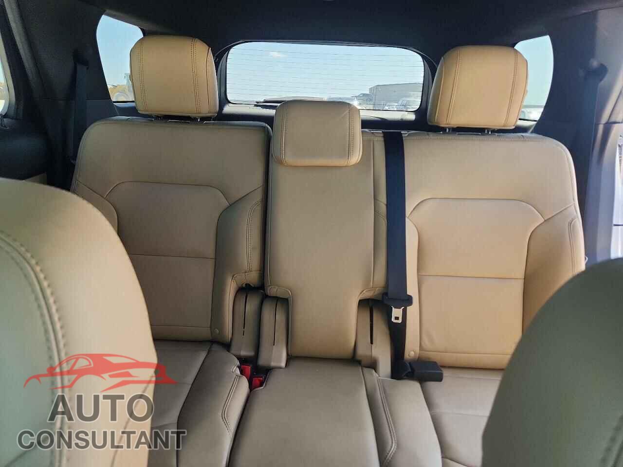 FORD EXPLORER 2017 - 1FM5K7D82HGB39571