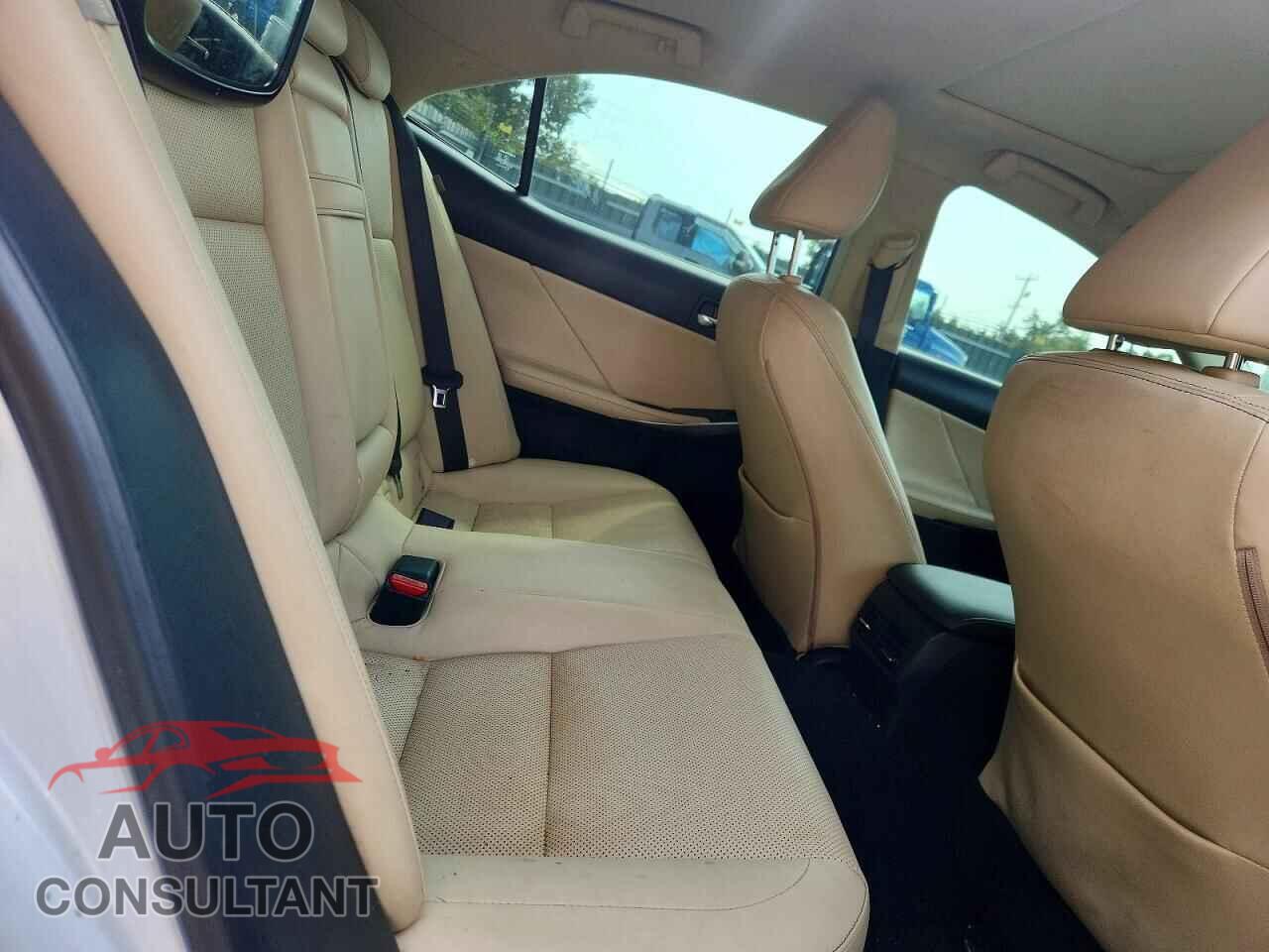 LEXUS IS 2014 - JTHCF1D21E5014740