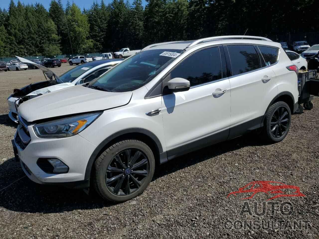 FORD ESCAPE 2017 - 1FMCU9JD9HUA15488